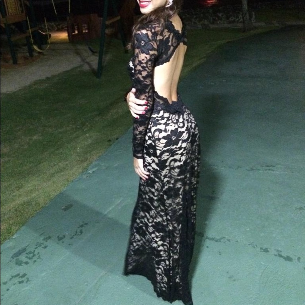 Lace Black Prom Dress 🖤
